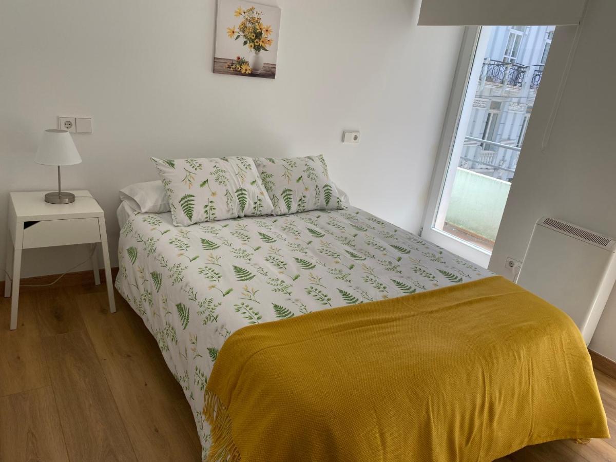 Piso En El Centro Para 4 Personas - Plaza Amboage - Wifi 페레올 외부 사진